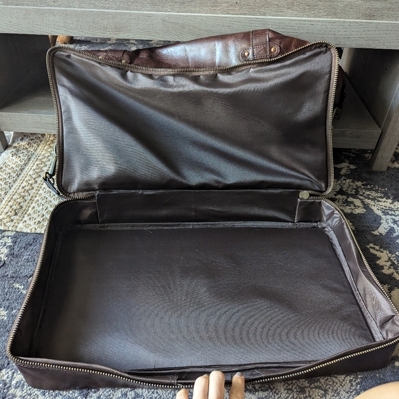 Leather Duffel - Picture 6 of 7